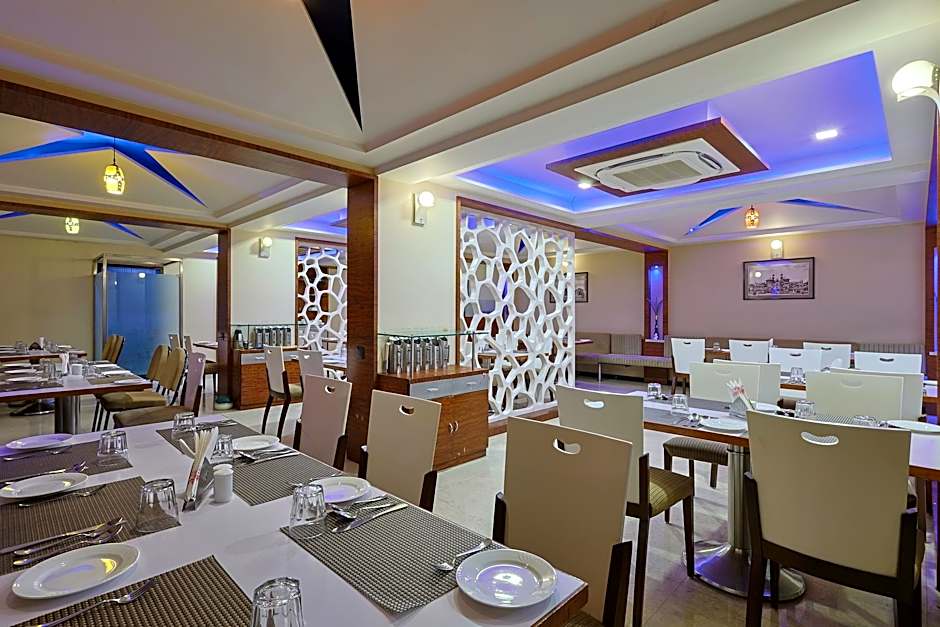 Hotel President, Vadodara