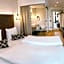 LOOM Hotel & Skybar