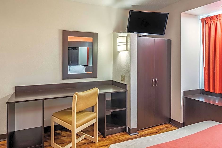 Motel 6 Chattanooga Downtown