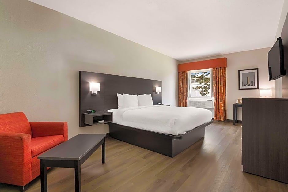 Quality Suites I-44