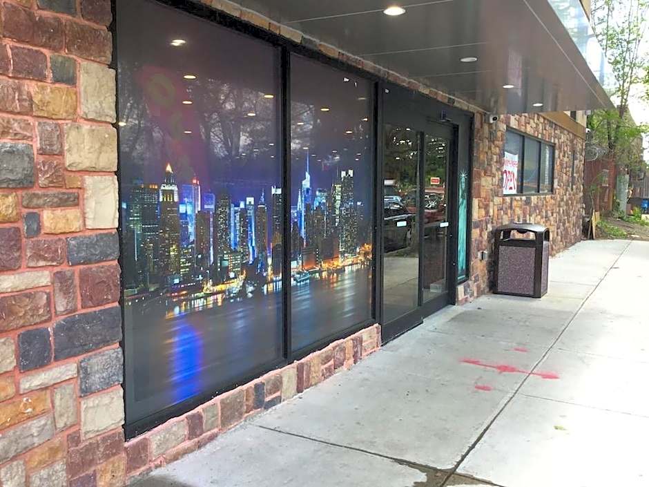 Ramada by Wyndham Bronx Terminal