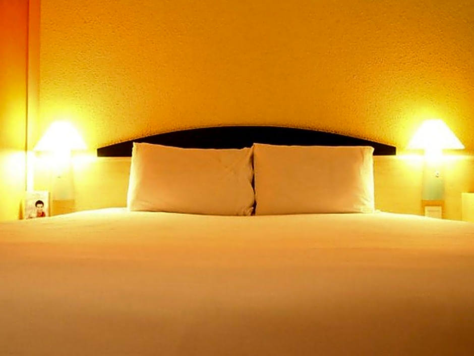 ibis Zhongshan Huangpu