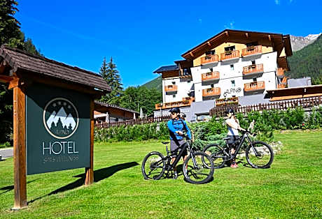 Hotel Alpino Wellness & Spa