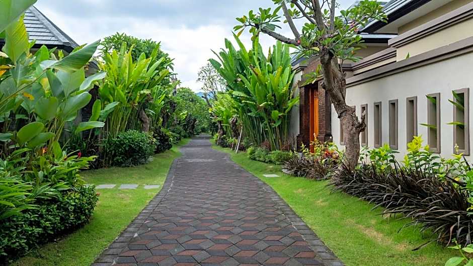 The Grand Villandra Resort Lovina