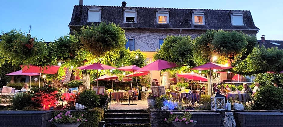 Logis Hôtel Hostellerie Saint-Jacques