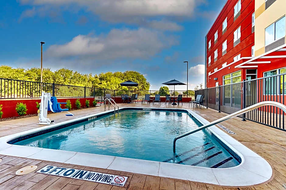 Fairfield Inn & Suites by Marriott Dallas Love Field