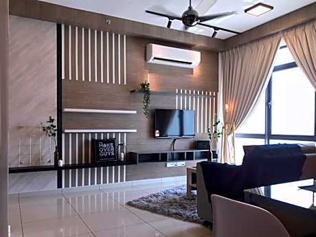 Kenwingston Square Garden By IdealHub