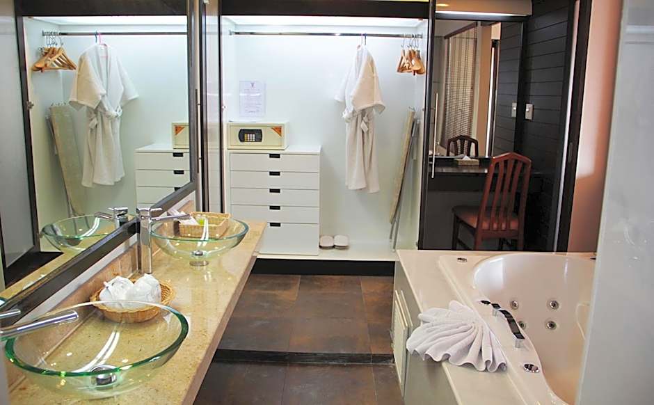 V Verve Service Apartment Hotel