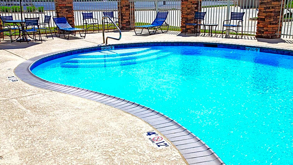 Holiday Inn Express and Suites Bossier City Louisiana Downs By IHG