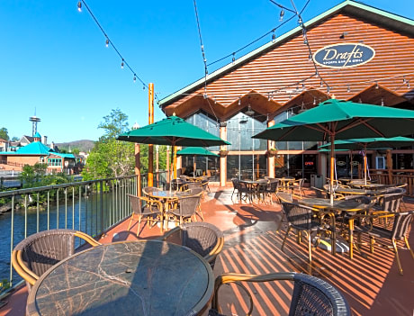 River Terrace Resort and Convention Center