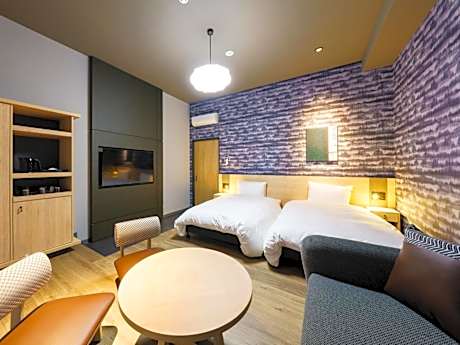Superior Twin Room with Mountain View - Non-Smoking - No Daily Cleaning