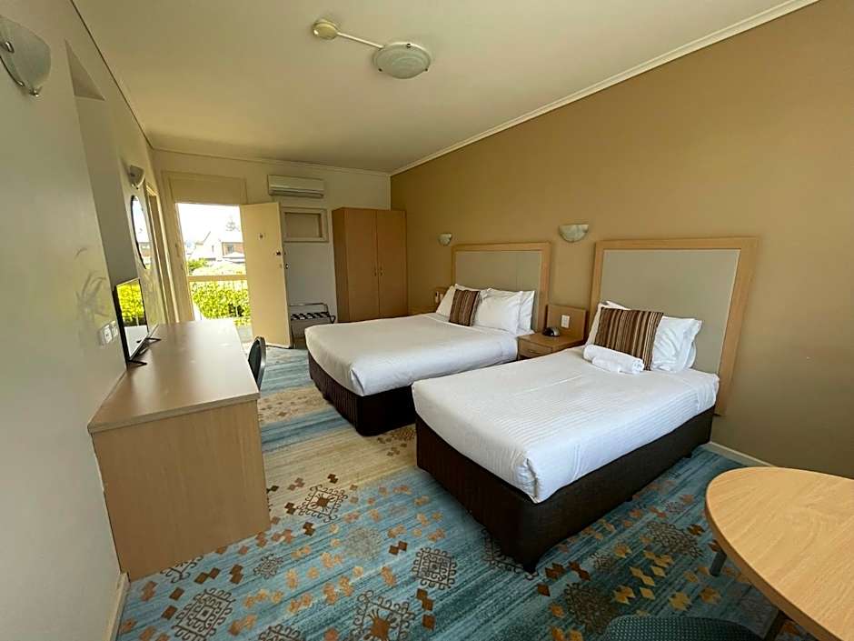 Haven Marina Glenelg