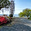 Jack & Di's Waiteti Lakefront Motel