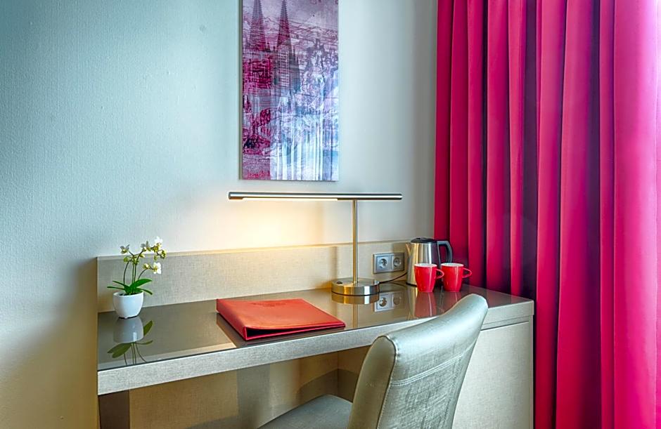 Leonardo Hotel Koeln