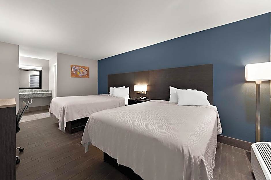 Econo Lodge Inn & Suites Laredo - Nuevo Laredo
