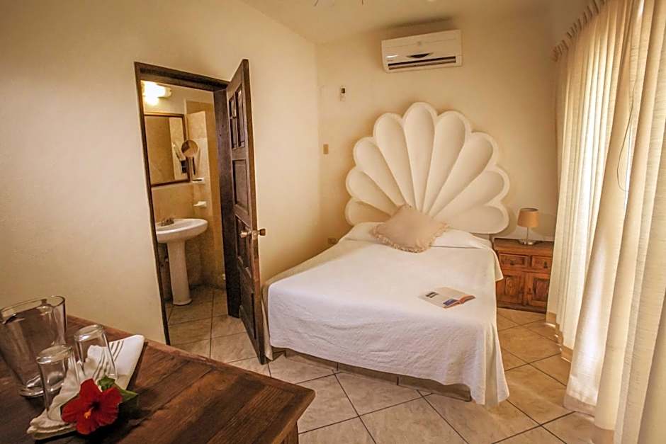 Hotel & Suites El Moro