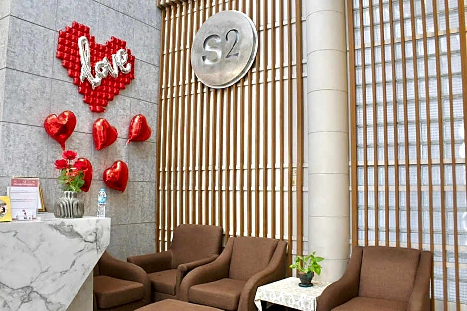 S2 Hotel