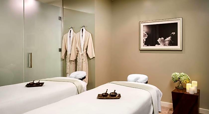 The Bristol Panama, a Registry Collection Hotel