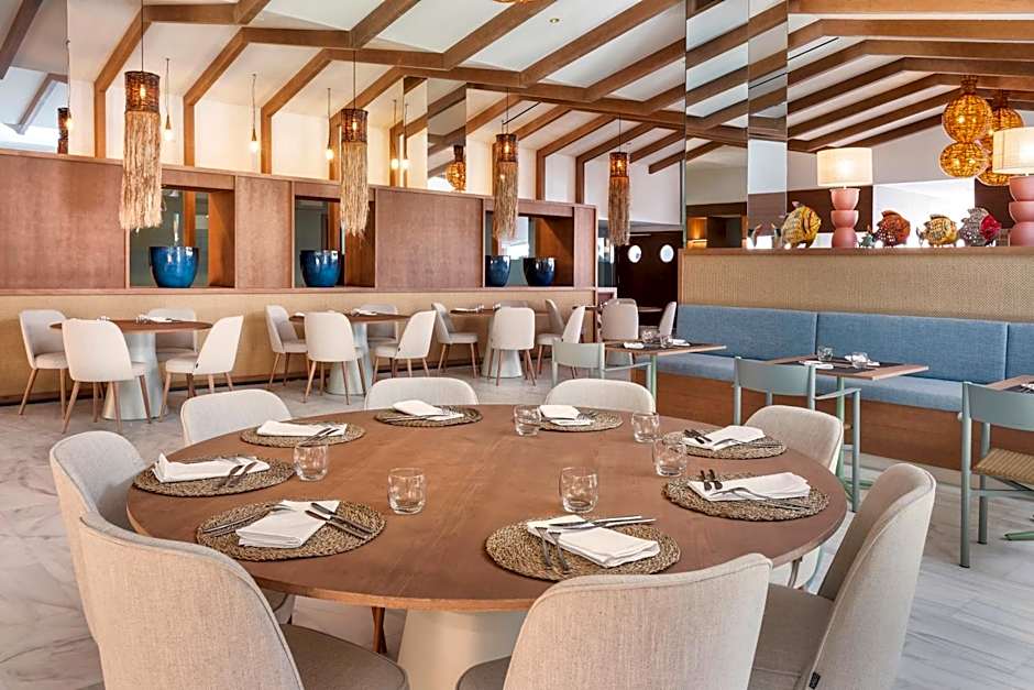 Melia Zahara Resort & Villas