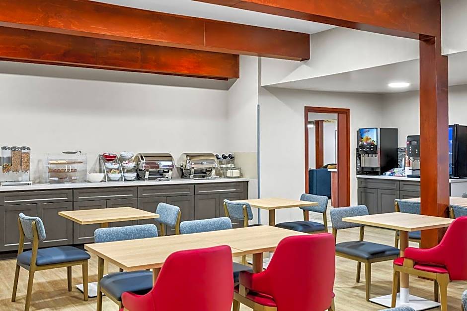 Comfort Inn & Suites
