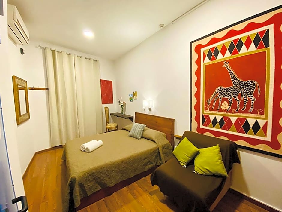 Marco Polo Party Hostel