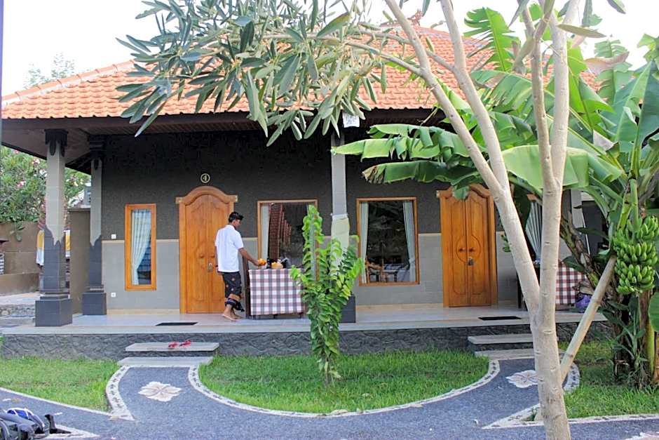 Kubu Padi Wooden House