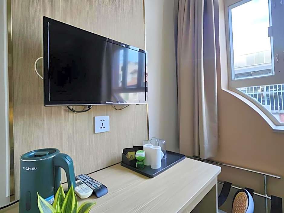 Man Va Hotel