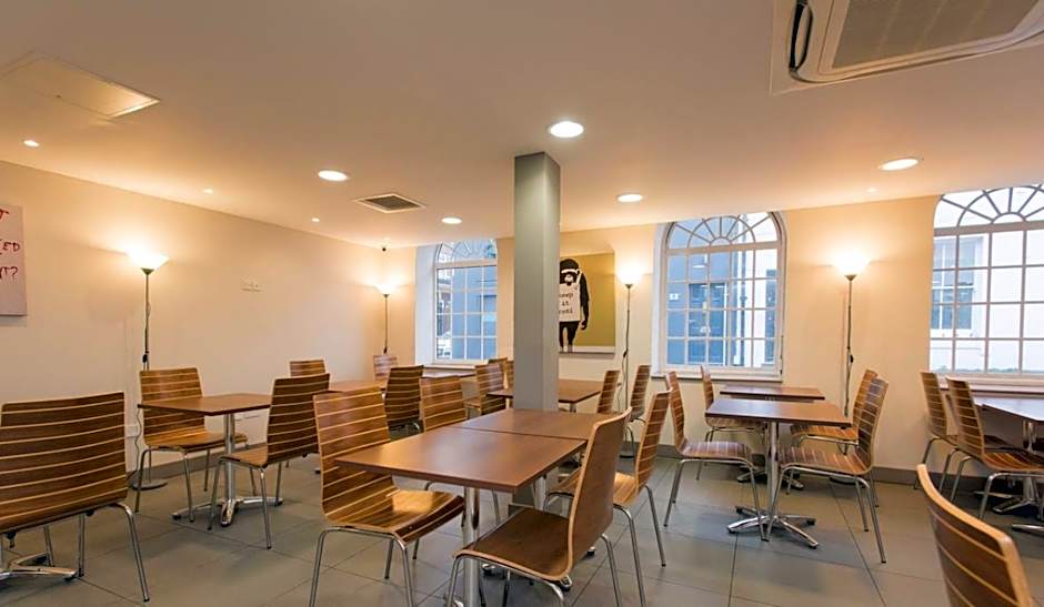 Britannia Study Hotel