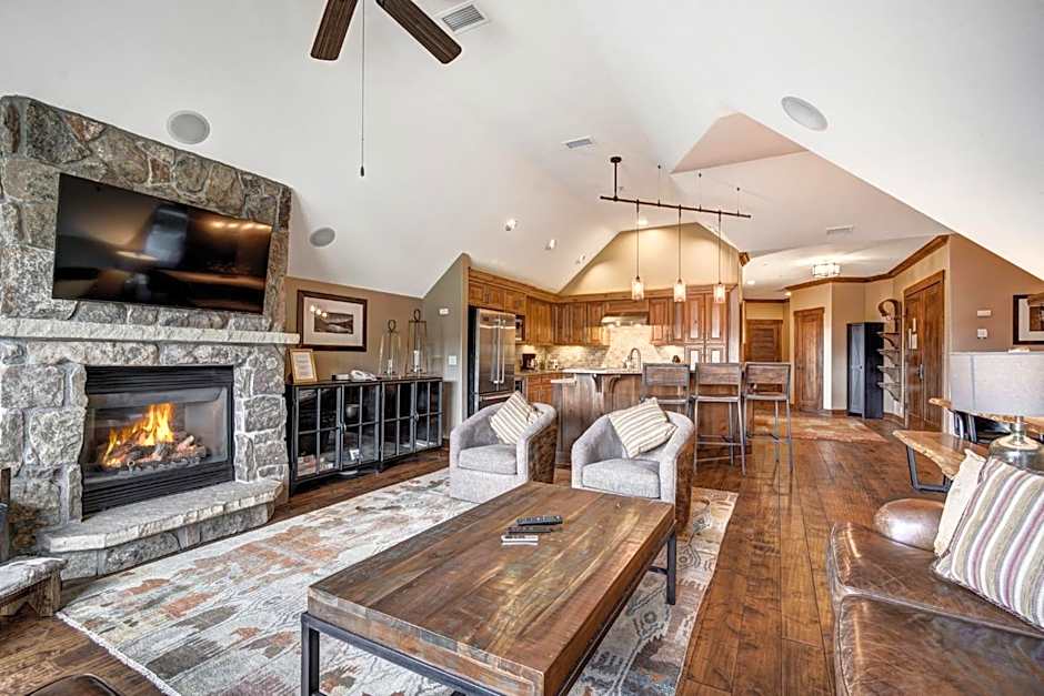 Crystal Peak Lodge By Vail Resorts