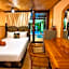 Afei Surf Inn - 5 Min Walk from South Beach