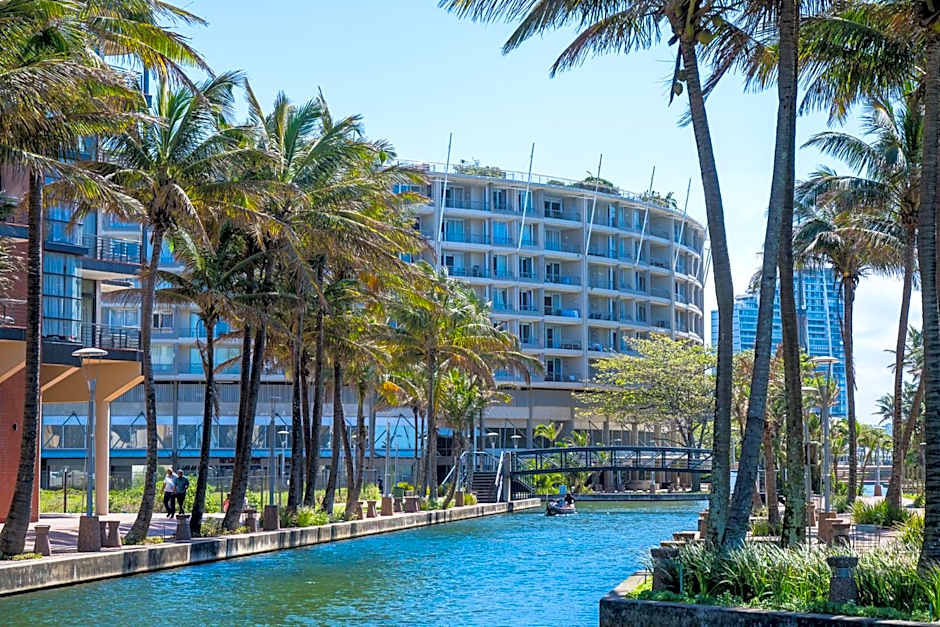 Stunning Sails on Point G407