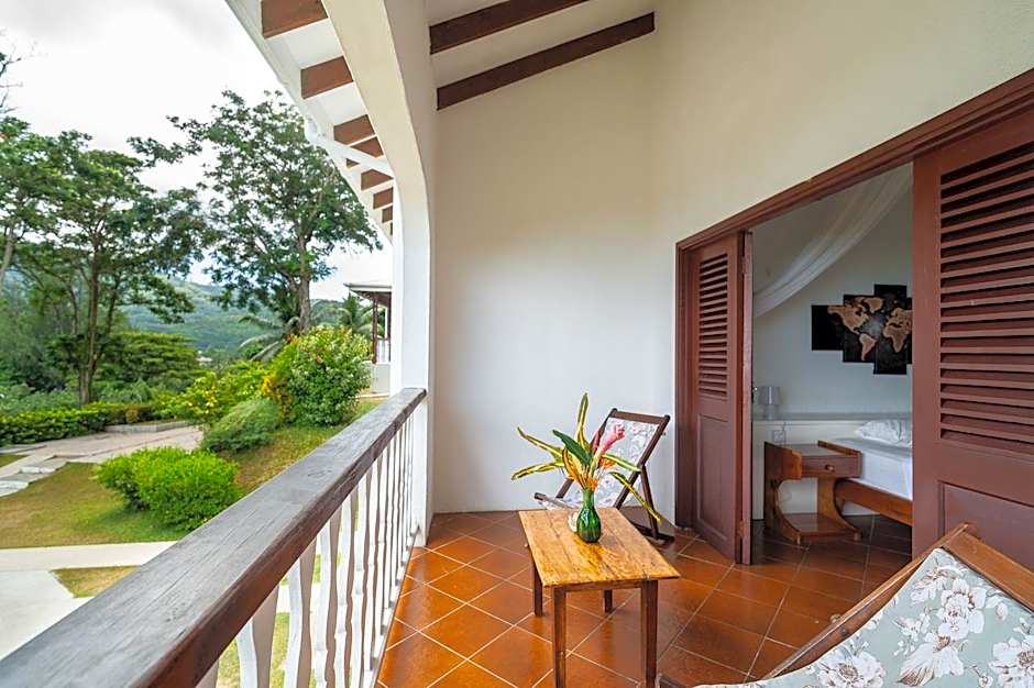 La Residence Villas & Studios