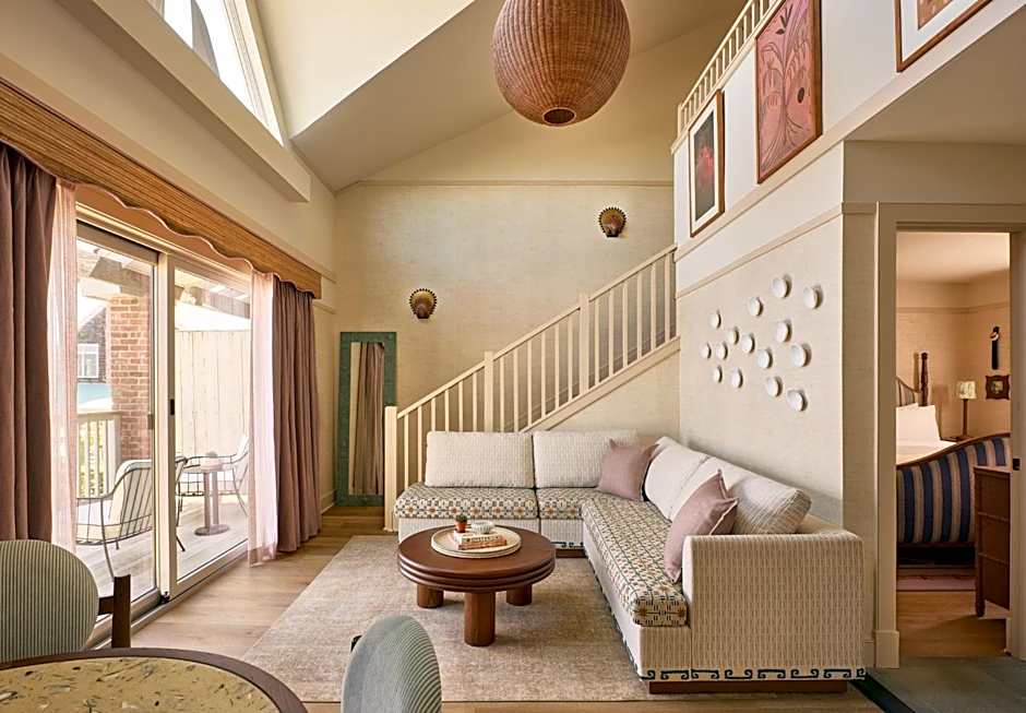 Faraway Sag Harbor