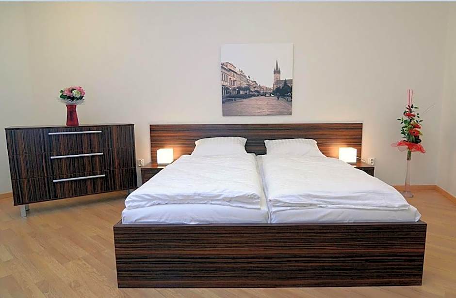Photo 1 of 6 of Double Room
