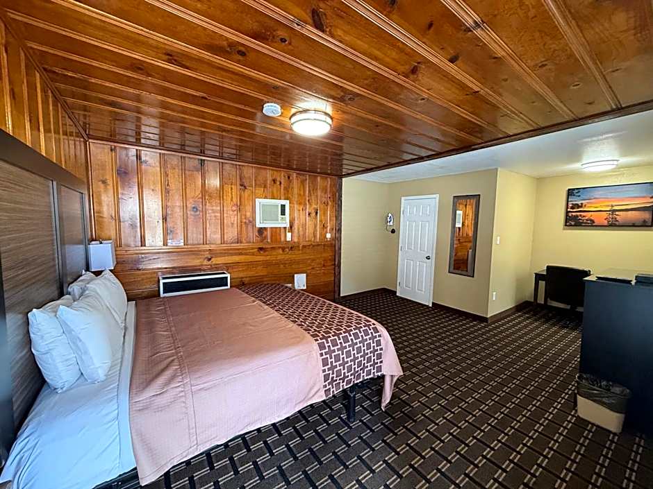 Pinewood Inn