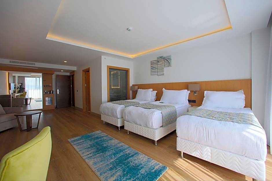 The Nowness Luxury Hotel & Spa