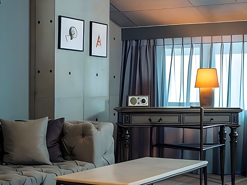 node hotel