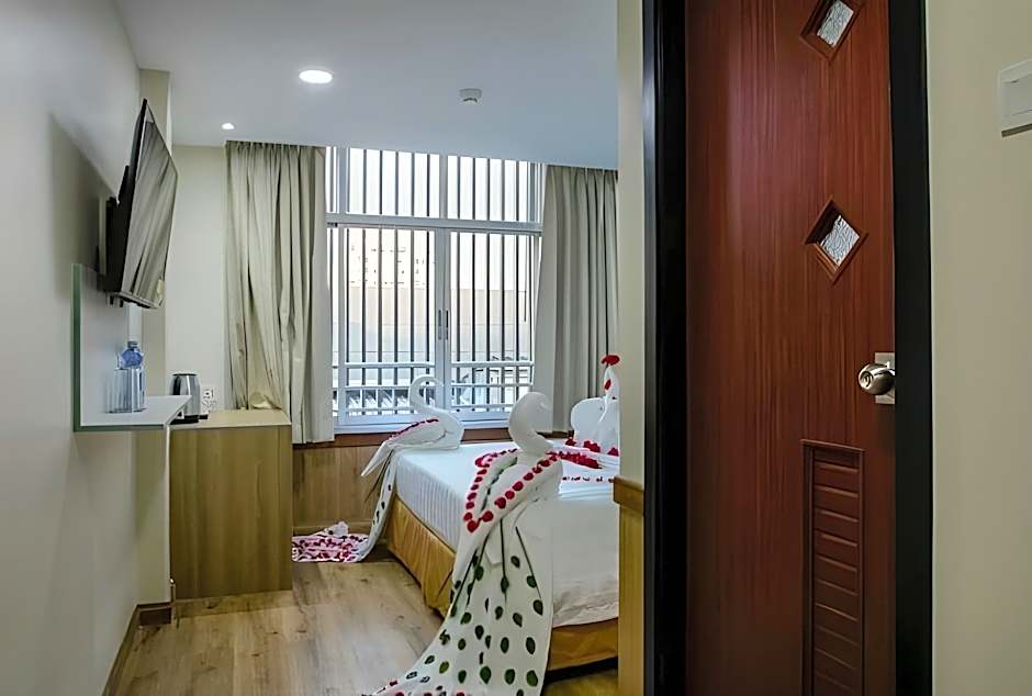 Sanctuary Hotel Yangon