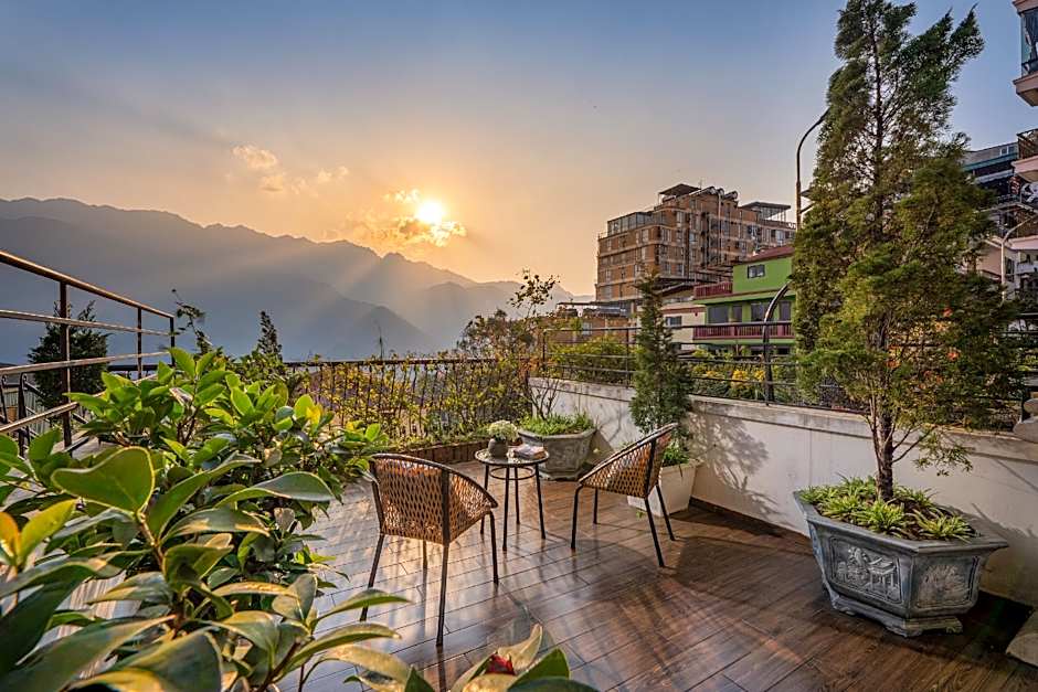 DeLaSol Sapa - Central Boutique Hotel
