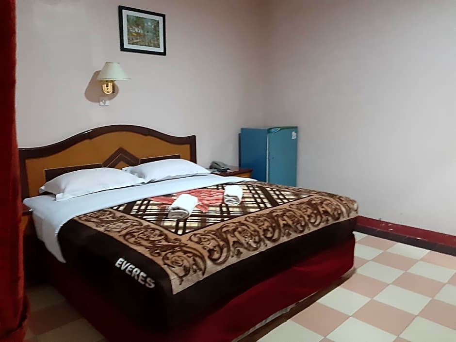 Hotel Parewisata