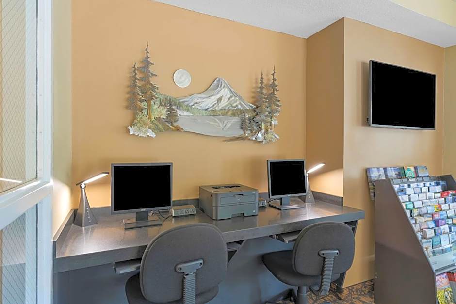 Best Western Plus Columbia River Inn