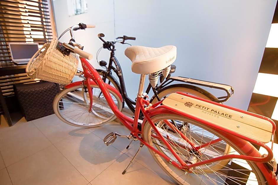 Petit Palace Cliper-Gran Via