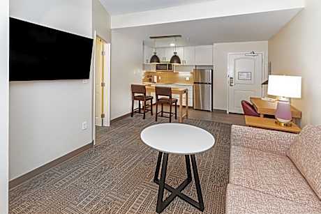 1 King Bed 1 Bedroom Suite