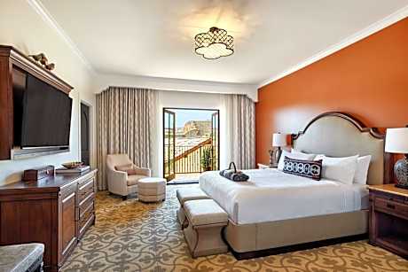 Luxury Suite, Suite, 1 King, Sofa bed, Mission view, Balcony