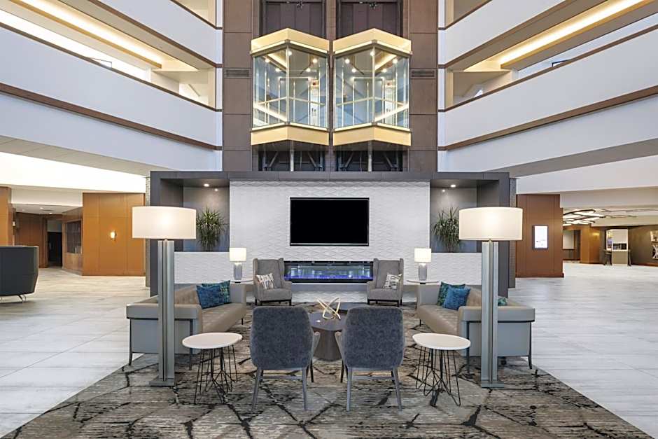 Crowne Plaza Lansing