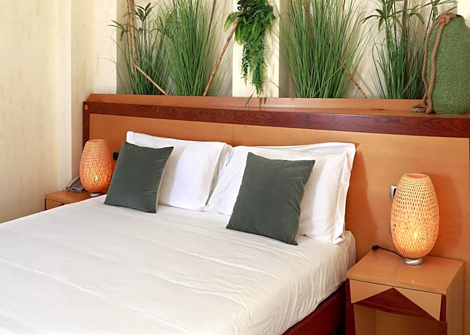 Piccadilly Hotel
