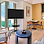 DoubleTree by Hilton Shenzhen Airport Residences