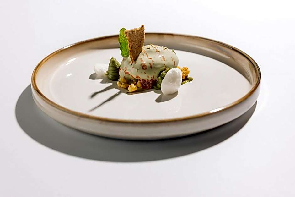 DAM boutique hotel & restaurant