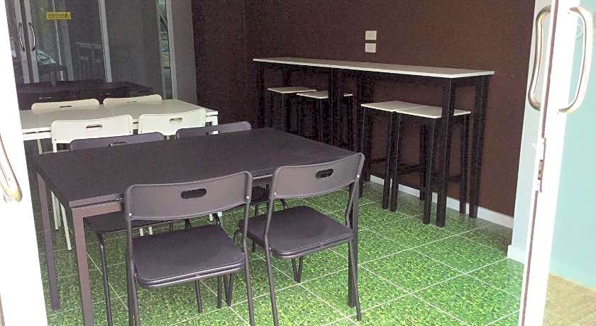 R2 Apartment Service