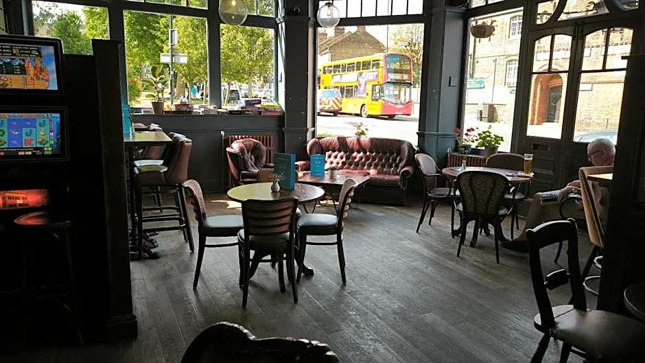 OYO The Kilburn Arms